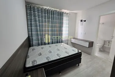 Apartamento &agrave; venda - 130m&sup2; - Meia Praia