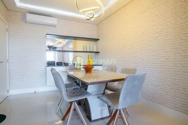 Apartamento &agrave; venda - 117m&sup2; - Meia Praia