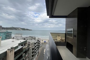 Apartamento &agrave; venda - 130m&sup2; - Meia Praia