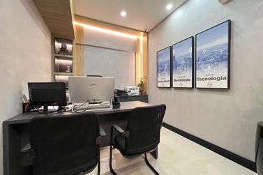Sala Comercial &agrave; venda - 100m&sup2; - Meia Praia