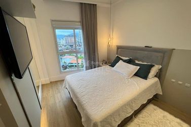 Apartamento &agrave; venda - Meia Praia