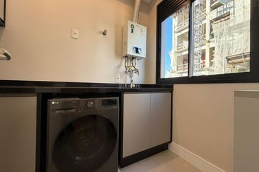 Apartamento &agrave; venda - 162m&sup2; - Meia Praia