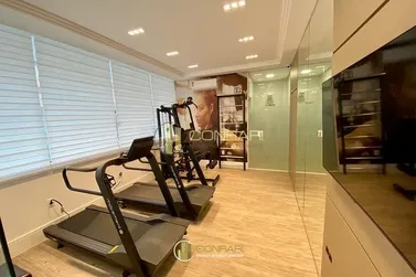 Apartamento &agrave; venda - 150m&sup2; - Meia Praia