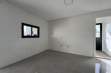 Casa &agrave; venda - 265m&sup2; - Santa Regina