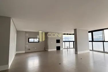 Apartamento &agrave; venda - 198m&sup2; - meia praia