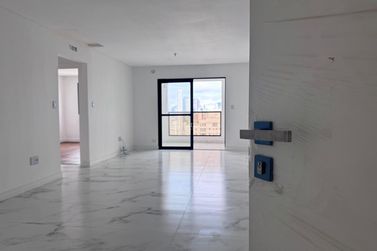 Apartamento &agrave; venda - 170m&sup2; - Centro