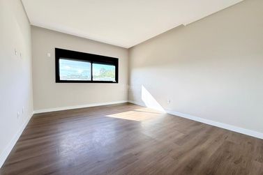 Casa &agrave; venda - 411m&sup2; - Centro