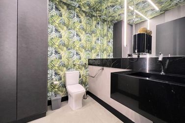 Sala Comercial &agrave; venda - 100m&sup2; - Meia Praia