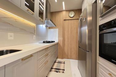 Apartamento &agrave; venda - 197m&sup2; - Meia Praia