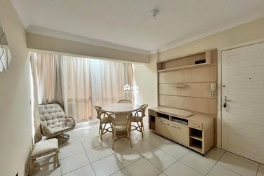 Apartamento para alugar - 60m&sup2; - Centro