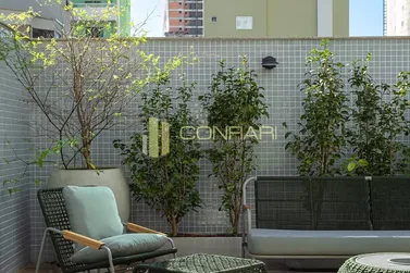 Apartamento &agrave; venda - 125m&sup2; - Meia Praia