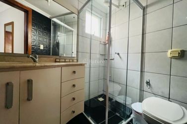 Apartamento &agrave; venda - 110m&sup2; - Meia Praia
