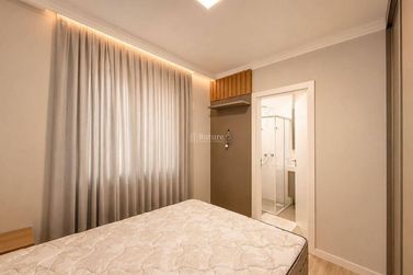 Apartamento para alugar - Meia Praia