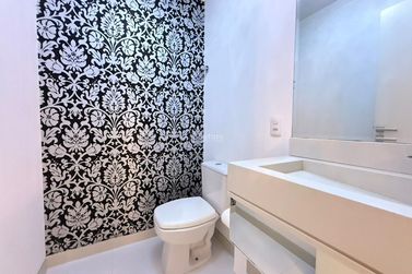 Apartamento &agrave; venda - 198m&sup2; - Meia Praia