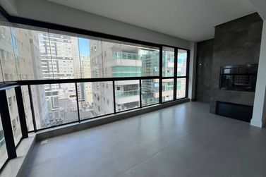 Apartamento &agrave; venda - Meia Praia