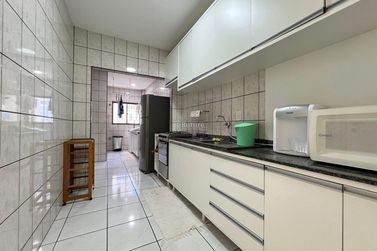 Apartamento &agrave; venda - 160m&sup2; - Meia Praia