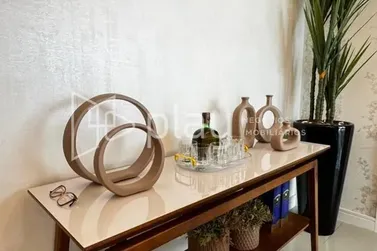 Apartamento &agrave; venda - 158m&sup2; - Meia Praia