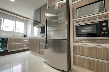 Apartamento &agrave; venda - 248m&sup2; - Meia Praia