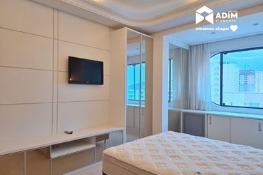 Apartamento para alugar - 172m&sup2; - Meia Praia