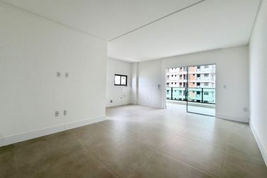 Apartamento &agrave; venda - 120m&sup2; - 