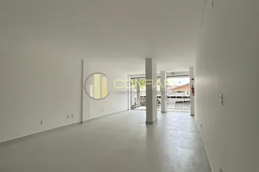 Sala Comercial para alugar - 64m&sup2; - Meia Praia