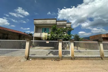 Casa &agrave; venda - 244m&sup2; - Ribanceira do Sul