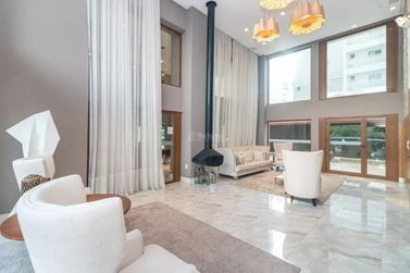 Apartamento &agrave; venda - 180m&sup2; - Centro