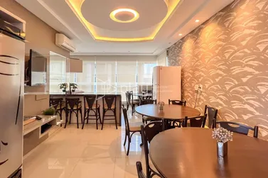 Apartamento &agrave; venda - 85m&sup2; - Meia Praia