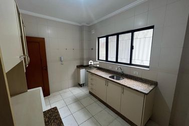 Apartamento para alugar - 150m&sup2; - Centro