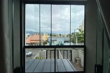 Sobrado &agrave; venda - 106m&sup2; - Pereque