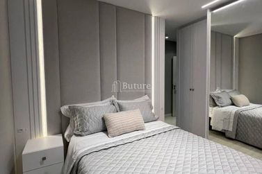 Apartamento &agrave; venda - 190m&sup2; - Centro