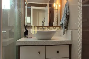 Apartamento &agrave; venda - 168m&sup2; - Meia Praia