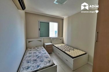 Apartamento para alugar - 111m&sup2; - Centro