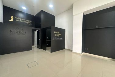 Sala Comercial &agrave; venda - 512m&sup2; - Meia Praia