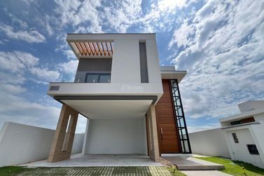 Casa &agrave; venda - 319m&sup2; - 