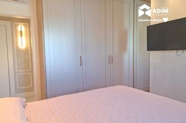 Apartamento para alugar - 127m&sup2; - Meia Praia