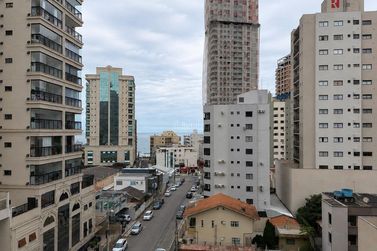 Apartamento &agrave; venda - 100m&sup2; - Centro