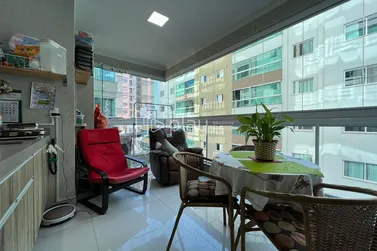 Apartamento &agrave; venda - 133m&sup2; - Meia Praia
