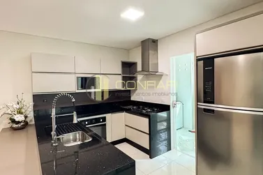 Apartamento &agrave; venda - 185m&sup2; - MEIA PRAIA
