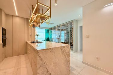 Apartamento &agrave; venda - Meia Praia