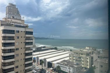 Apartamento &agrave; venda - 200m&sup2; - Meia Praia