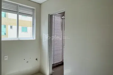 Apartamento &agrave; venda - 160m&sup2; - Meia Praia