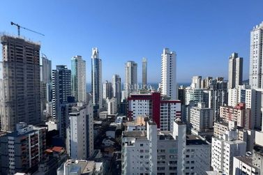 Apartamento &agrave; venda - 129m&sup2; - Centro