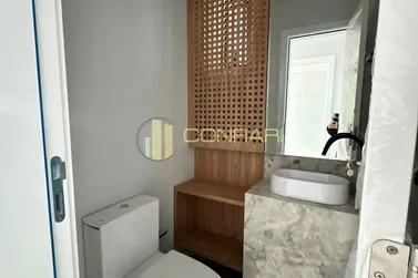 Apartamento para alugar - 118m&sup2; - meia praia