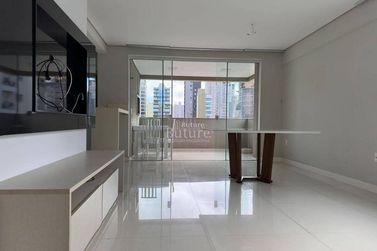 Apartamento &agrave; venda - Meia Praia