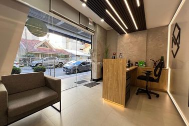 Sala Comercial &agrave; venda - 100m&sup2; - Meia Praia