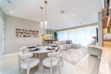 Apartamento &agrave; venda - 171m&sup2; - Centro