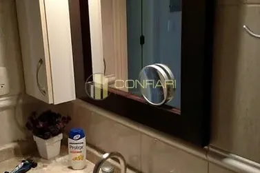 Apartamento &agrave; venda - 130m&sup2; - Meia Praia