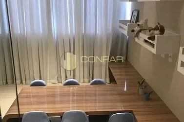 Apartamento &agrave; venda - 135m&sup2; - Meia Praia