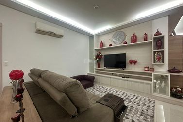 Apartamento &agrave; venda - 198m&sup2; - Meia Praia